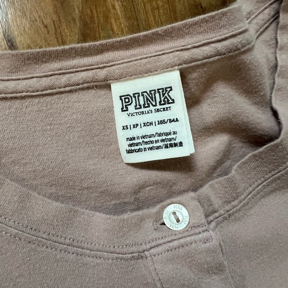 VS Pink Henley - Picture 5 of 5